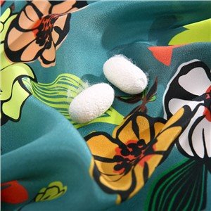100% Silk Custom Digital Printed Satin Silk Fabric Pajamas